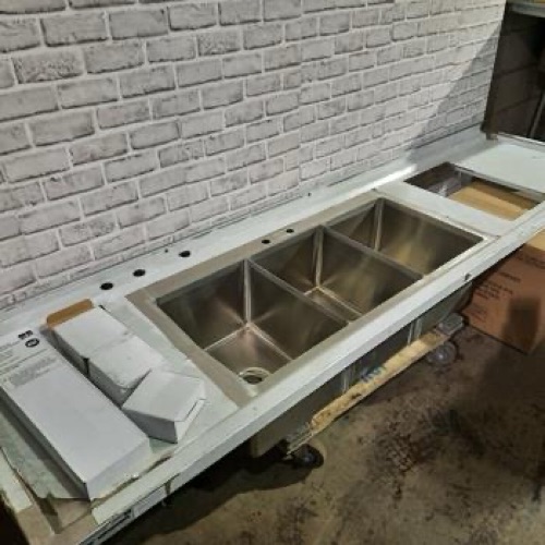 3 Bay Sink with Hand Sink
Brand New - Image 1