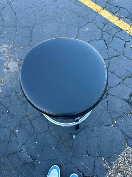 Bar Stools
18 QTY - Image 1