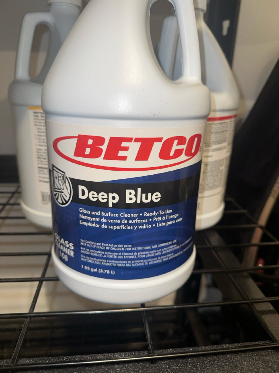 Betco Glass Cleaner
Deep Blue - Image 1