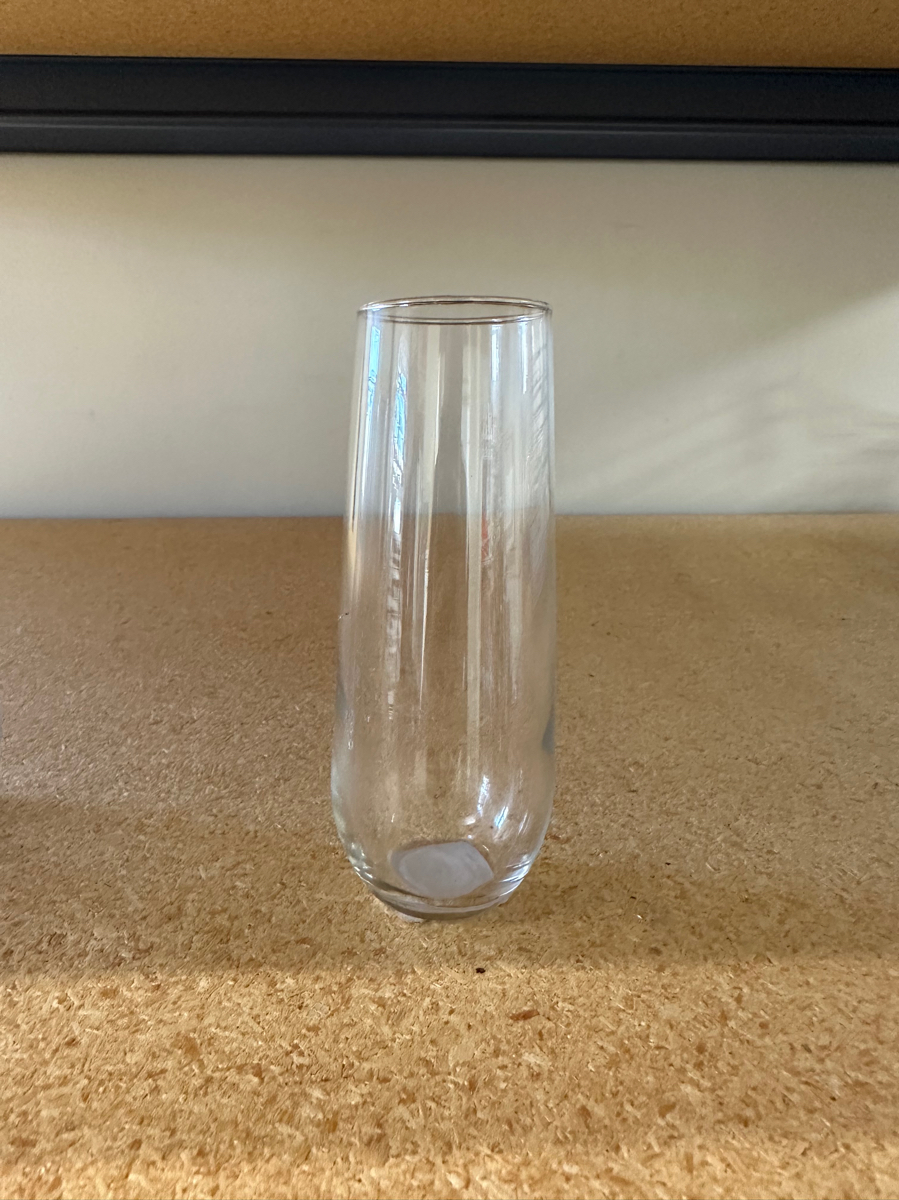 8.5 oz Stemless Flutes
12 qty - Image 1