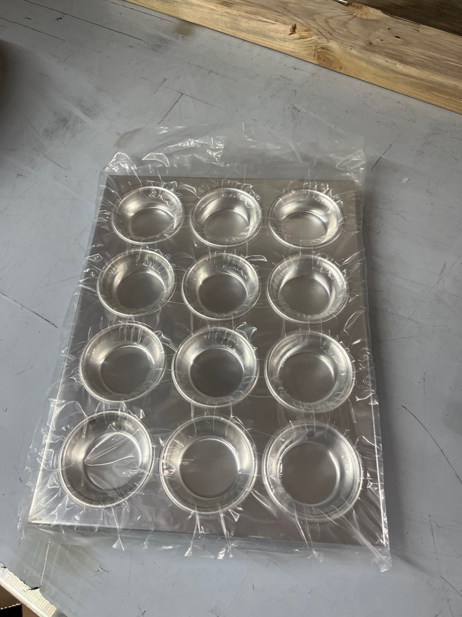 Muffin pan - Image 1