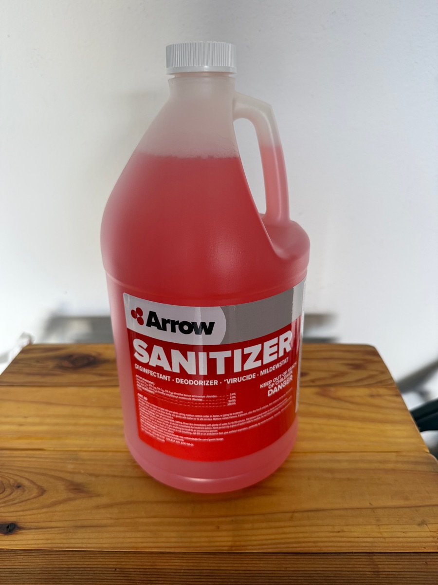 Dish Sanitizer
Full Case 4/ 1 gal - Image 1