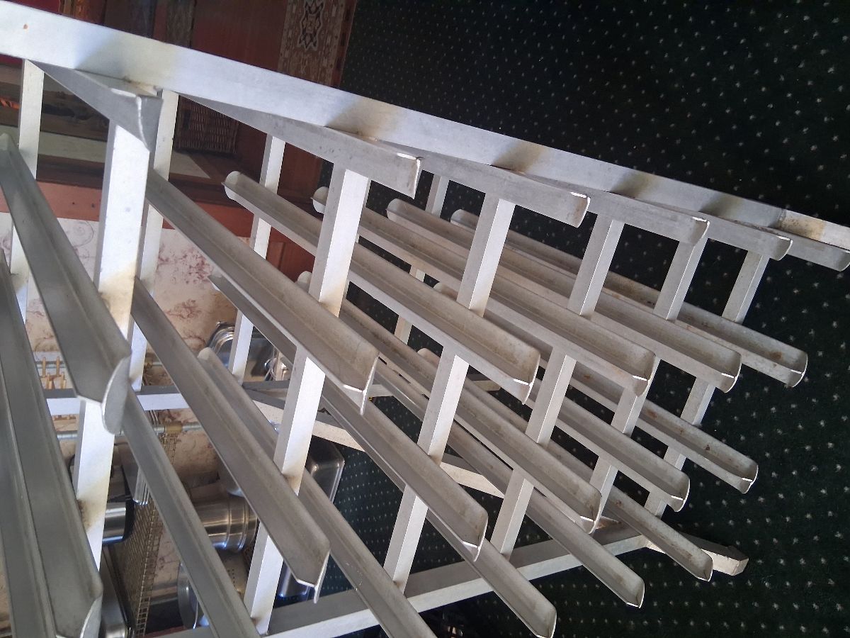 10lb Can Rack - Image 1
