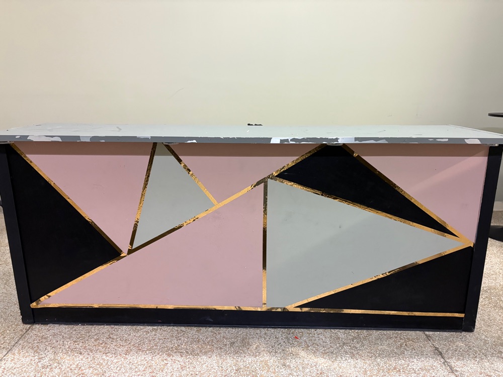 Bar - Image 1