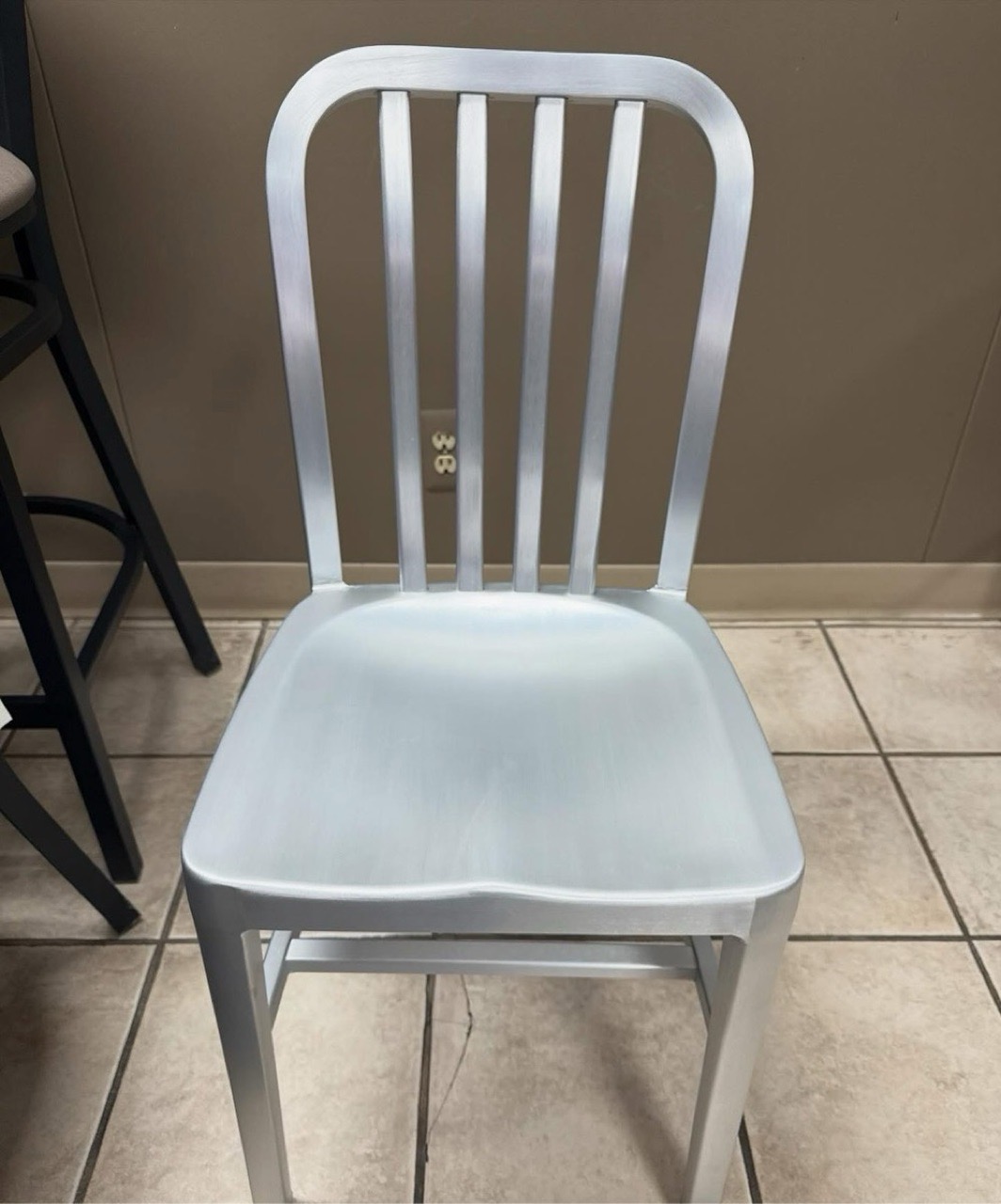 Patio Chairs
Aluminum - Image 1