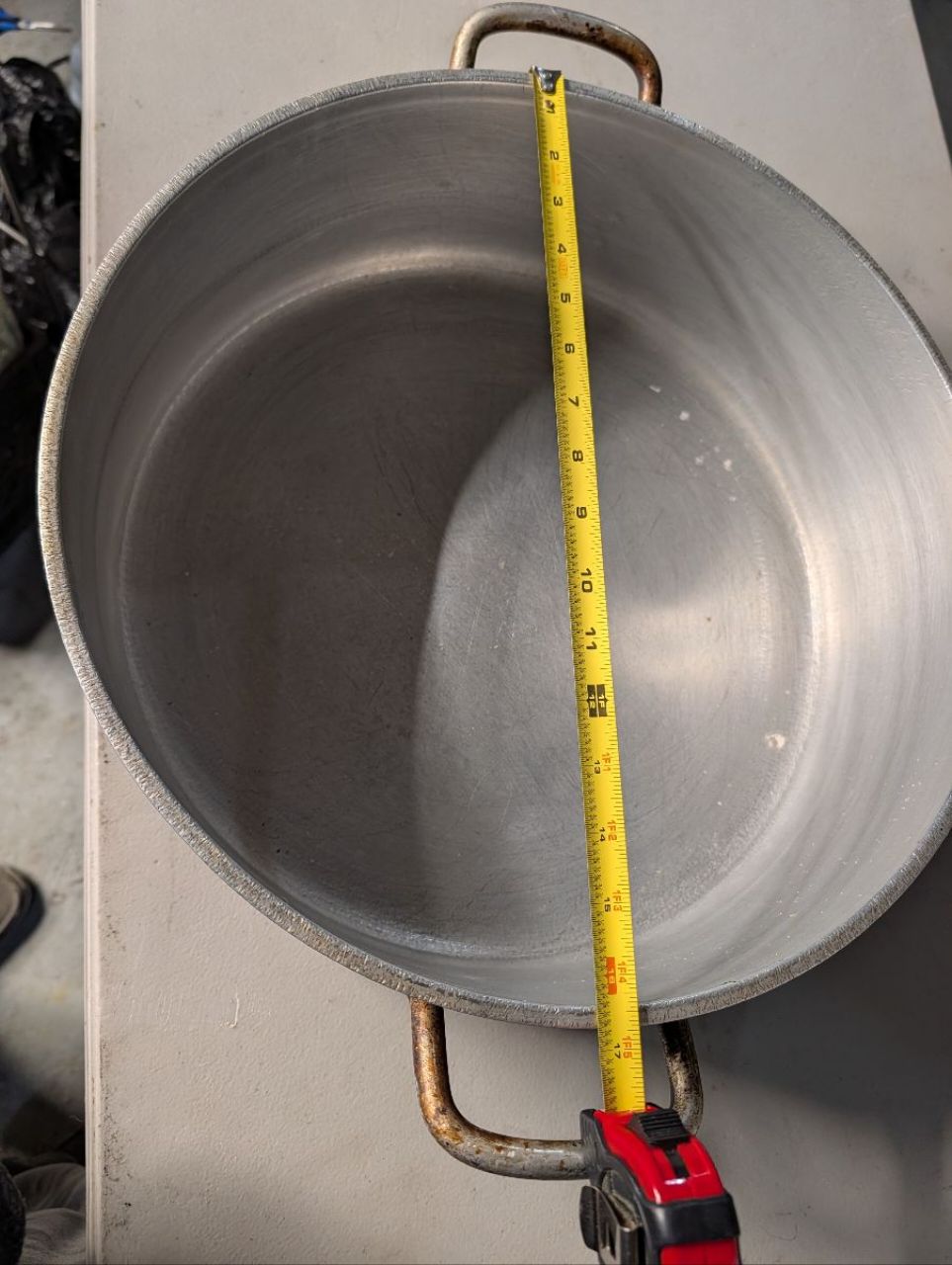 24qt. Braising cooking pot Heavy Duty Pot - Image 1