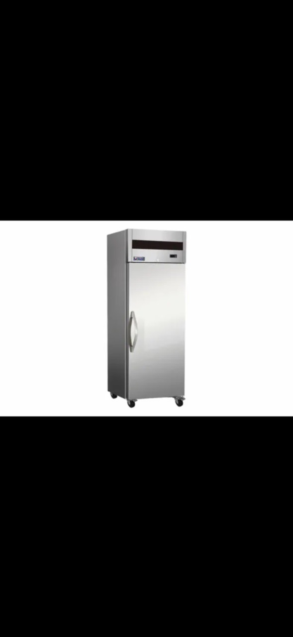 IKON IB19F Commercial 1-Door Reach-In Freezer – 19 Cu Ft – Stainless - Image 1