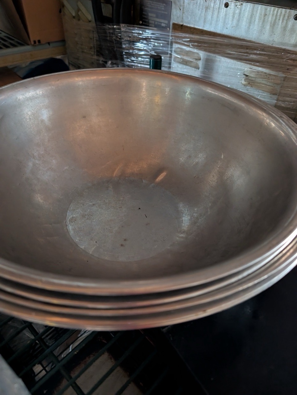 Commercial Aluminum Mixing Bowl – Heavy Duty Restaurant Prep Bowl (Large) - Image 1