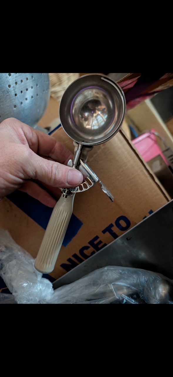 Commercial Trigger-Release Portion Scoop / Disher – Stainless Steel with White Handle - Image 1