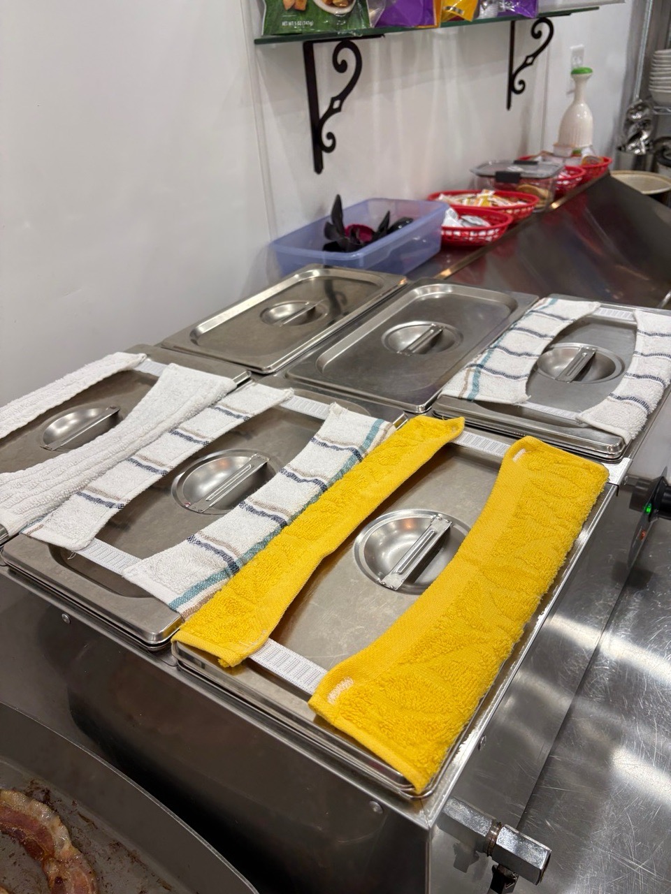 Steam table lid cover - Image 1