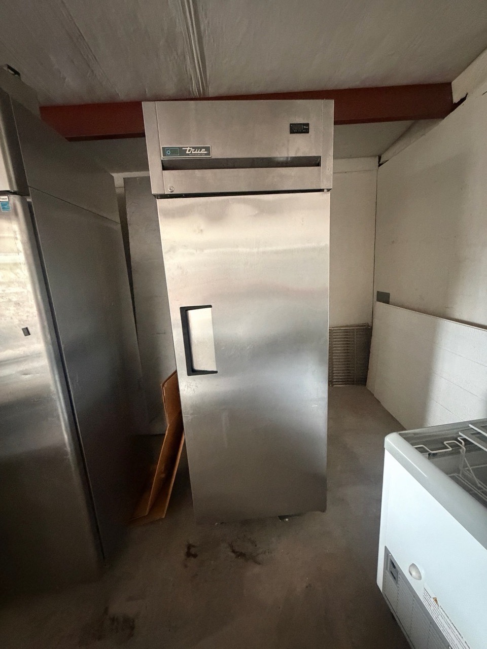 True Refrigeration TG1R-1S-HC Commercial Unit - Image 2