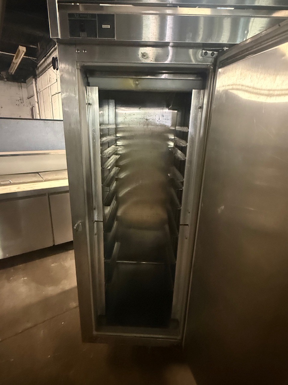 COMMERCIAL 3 DOOR REFRIGERATOR 72” USED - Image 2