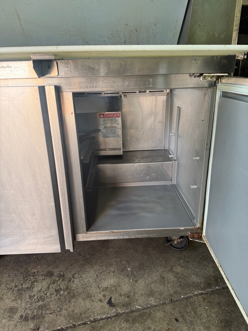 DELFIELD 4448NP-18M 48” Sandwich Prep Table Cooler Refrigerator USED - Image 7