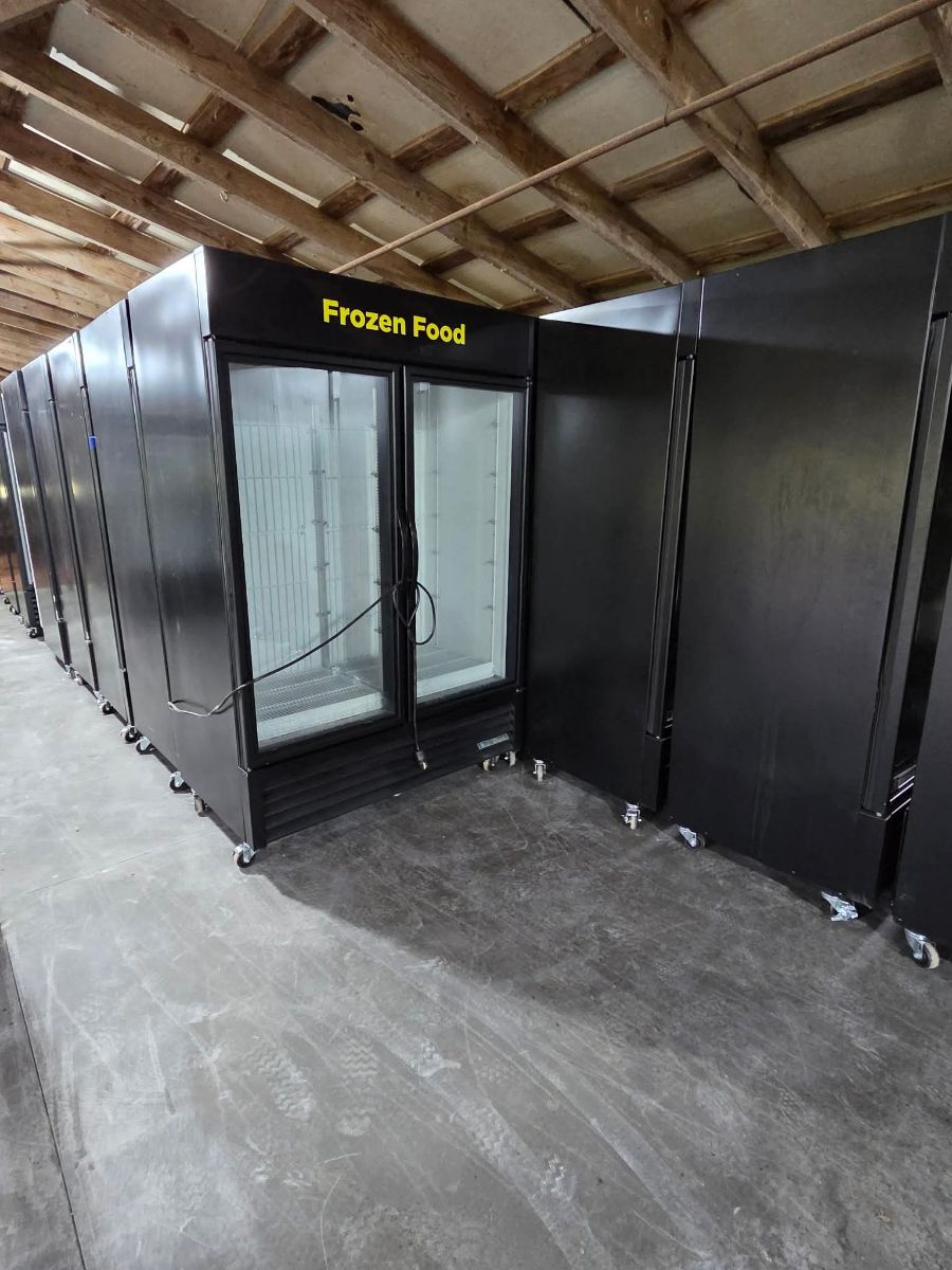 True Freezer delivery included - Image 2