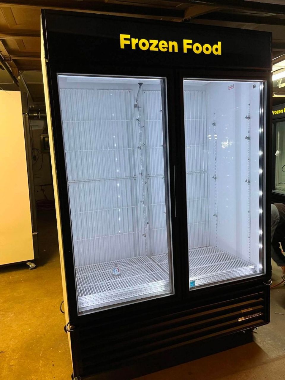 True Freezer delivery included - Image 5