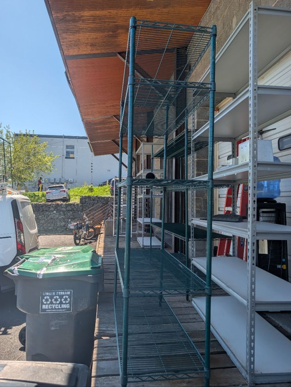 72 x 18in Green Epoxy Metro Shelving - Image 2
