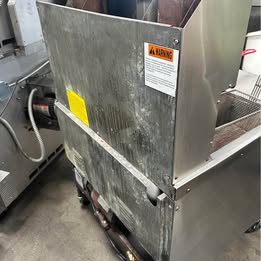 Henny Penny OGA322.05 Multiple Battery LP Gas Fryer w/ (2) 65 lbs Frypots, Built-In Filter - Image 5