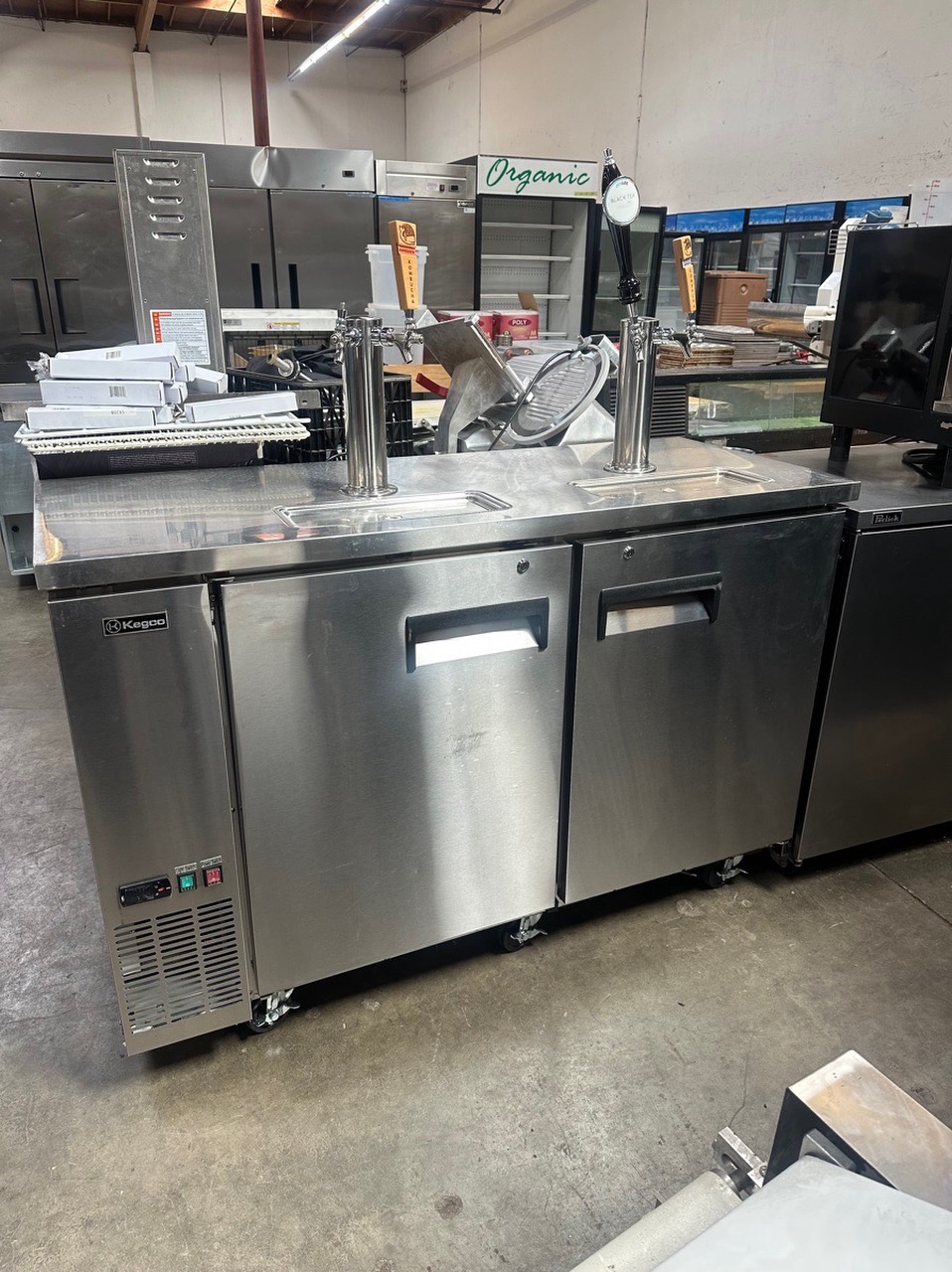 Kegco 61" Wide Stainless Steel Commercial Kegerator - Image 2