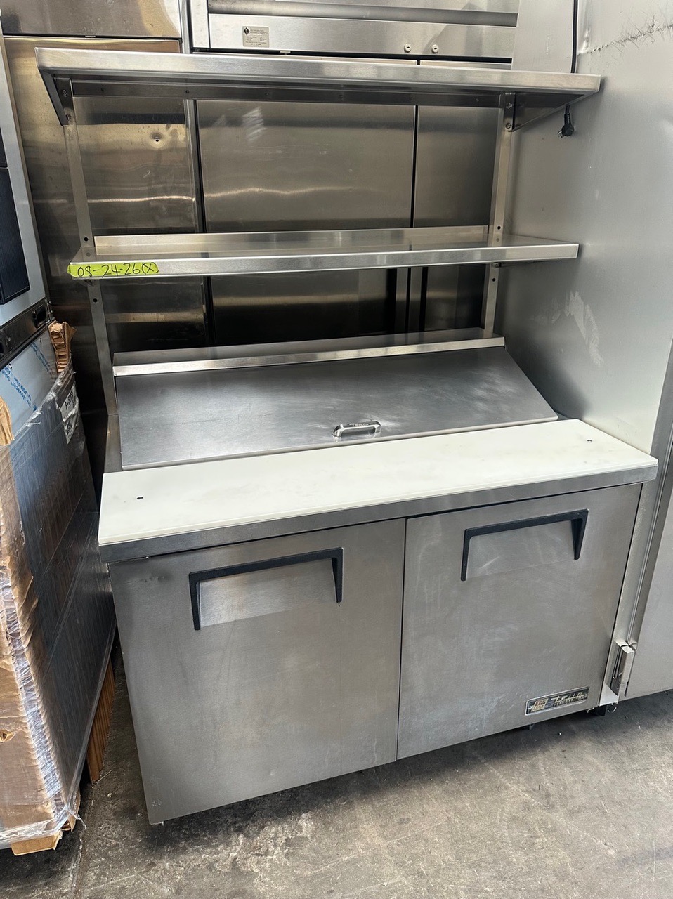 True TSSU-48-12-HC 48" TSSU Series Sandwich/Salad Prep Table w/ Refrigerated Base - Image 1