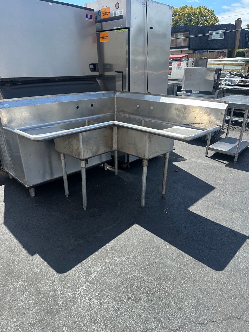 Green World (TSA-3C-D1) 18”X 18” compartment sink. - Image 2