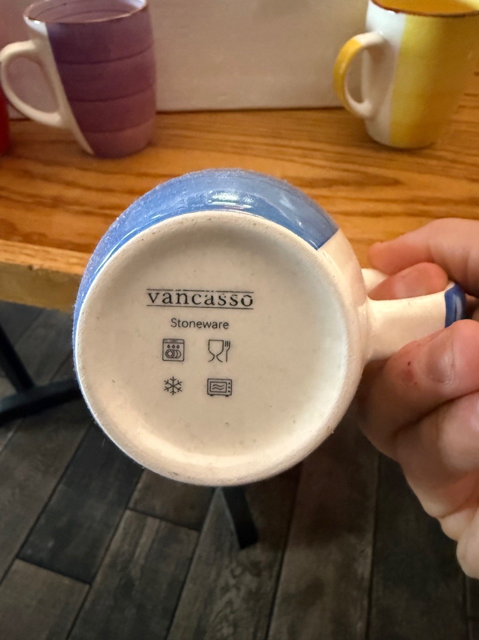 Vancasso
Coffee Mugs - Image 8