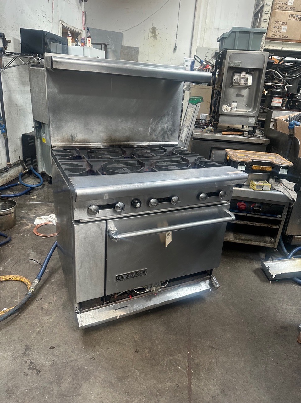 American Range AR-6 36" Natural Gas 6-Burner Range with Standard Oven - 227,000 BTU - Image 2