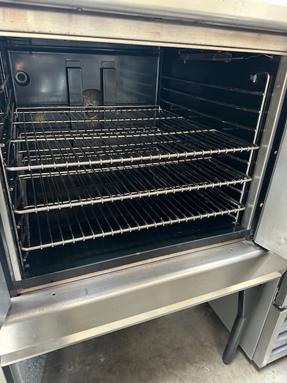 Montague Company 115A 38 Inch Vectaire Convection Oven Gas Bakery Depth 115000 BTU - Image 7