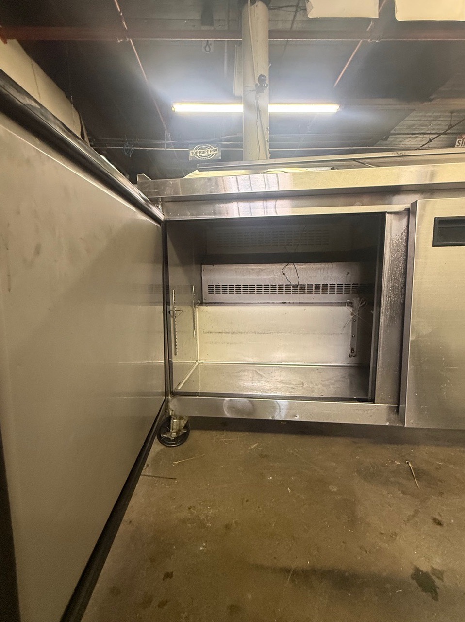 DUKERS 60” MEGATOP SANDWICH PREP TABLE COOLER USED - Image 4