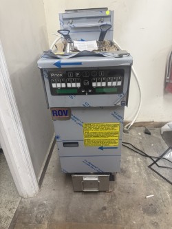 Pitco SSHLV14-C/FD Fryer PROPANE GAS - Image 1
