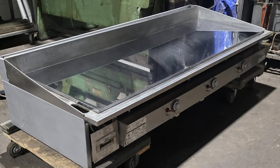 Keating miraclean chrome top griddle commercial restaurant equipemnt - Image 3