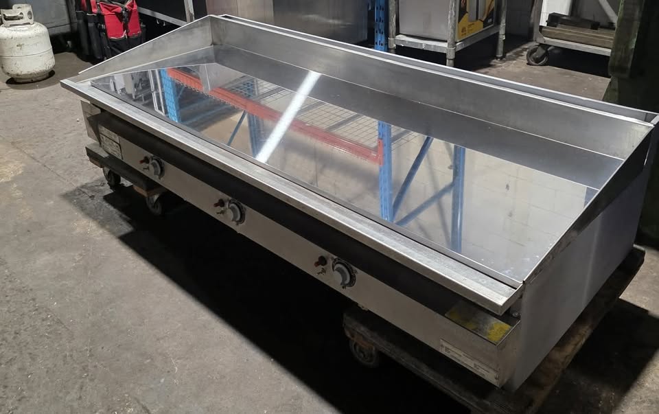 Keating miraclean chrome top griddle commercial restaurant equipemnt - Image 2