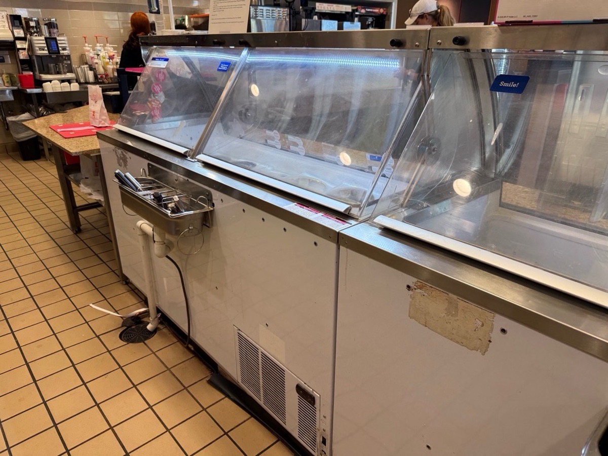 16 Tub Ice Cream Dipping Cabinet - Image 2